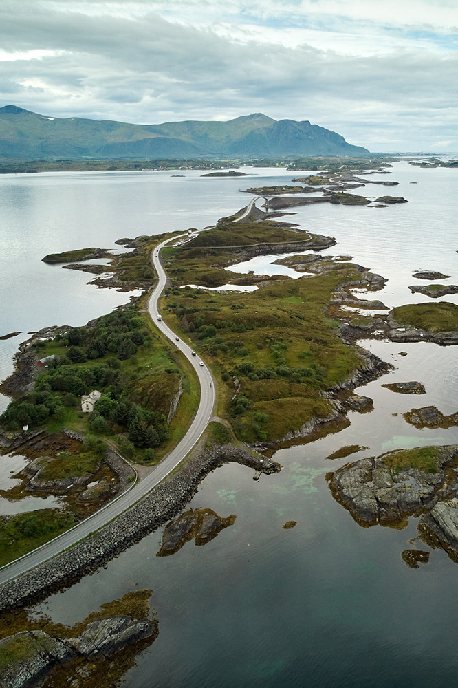 Vers Håholmen, entre terre et mer