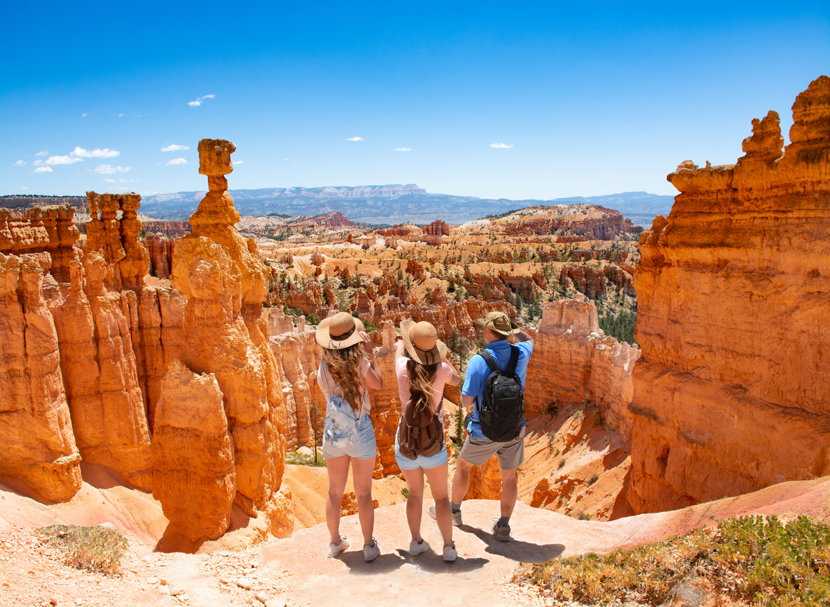 Famille en voyage aux USA dans les grands parcs de l'Ouest américain